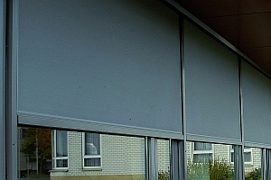 Ernesto mobiele zorgwoning in de tuin - zonnescherm voorbeeld