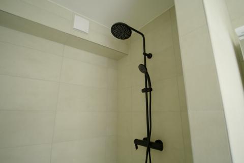 Ernesto zorgwoning in de tuin - Plaatsing Wommersom - Zorgwoning 40m² Maximo - Douche