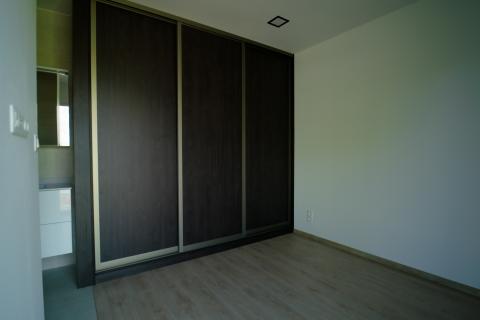 Ernesto zorgwoning in de tuin - Plaatsing Wommersom - Zorgwoning 40m² Maximo - Wandkast Slaapkamer