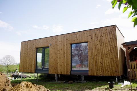 Ernesto zorgwoning in de tuin - Plaatsing Wommersom - Zorgwoning 40m² Maximo Voorgevel